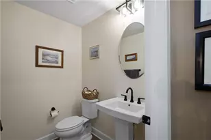 97 Skyview Dr, Canonsburg, PA 15317 - Photo 6