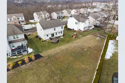 225 Foxwood Rd, Coraopolis, PA 15108 - Photo 42