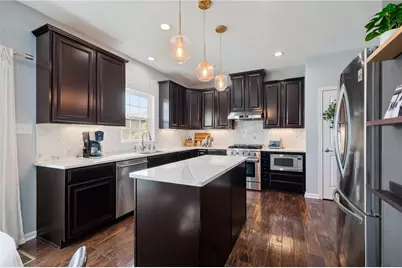 225 Foxwood Rd, Coraopolis, PA 15108 - Photo 10