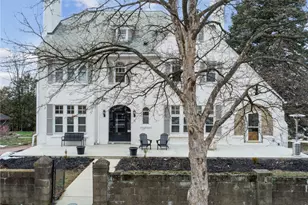 217 N Fairfield St, Ligonier, PA 15658 - Photo 2