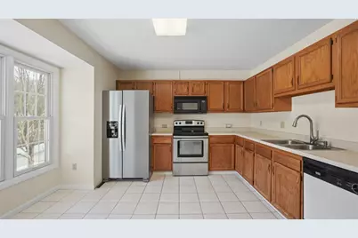 2147 Huntington Court S, Pittsburgh, PA 15090 - Photo 10