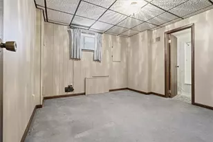 460 Bassett Dr, Bethel Park, PA 15102 - Photo 38