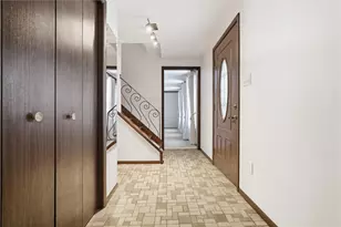 460 Bassett Dr, Bethel Park, PA 15102 - Photo 2