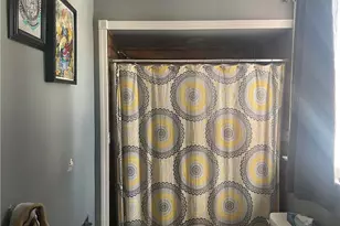 218 Sunnyland Ave, Pittsburgh, PA 15227 - Photo 4