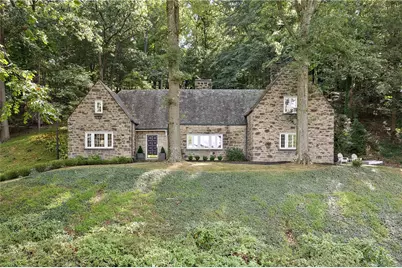 714 Irwin Dr, Edgeworth, PA 15143 - Photo 2