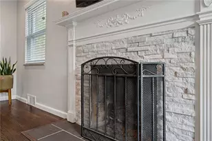 2415 Collins Rd, Pittsburgh, PA 15235 - Photo 6