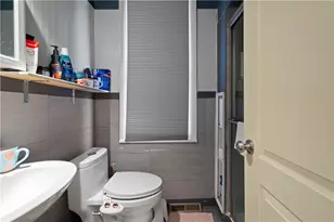 550 Halcomb Ave, Clairton, PA 15025 - Photo 14