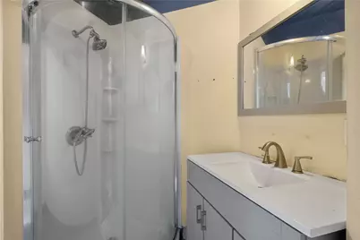 550 Halcomb Ave, Clairton, PA 15025 - Photo 26