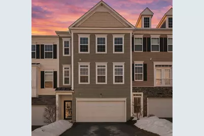 30 Hawthorne Dr, Chartiers, PA 15301 - Photo 1