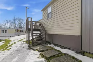 34 Leesburg Ct, North Fayette, PA 15126 - Photo 4