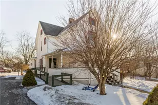 374 Harrison St, Sharon, PA 16146 - Photo 6