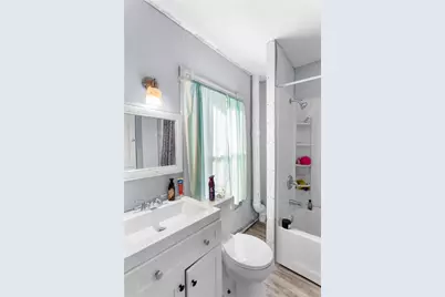 374 Harrison St, Sharon, PA 16146 - Photo 16