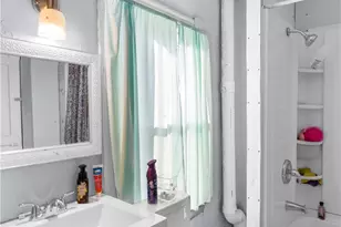 374 Harrison St, Sharon, PA 16146 - Photo 16