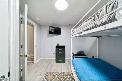 1734 E Carson St, Pittsburgh, PA 15203 - Photo 22