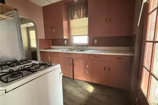 2703 20th St Ext, Beaver Falls, PA 15010 - Photo 8