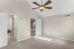 112 Field Club Dr W, Robinson Twp, PA 15136 - Photo 22