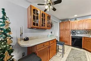 6237 Overlook Ln, Rostraver, PA 15012 - Photo 10