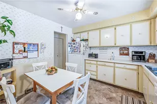 1416 Skyline Dr, Hermitage, PA 16148 - Photo 10