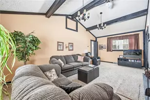 1416 Skyline Dr, Hermitage, PA 16148 - Photo 12