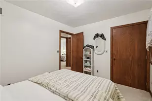 742 N Liberty Rd, Pine Township, PA 16127 - Photo 14