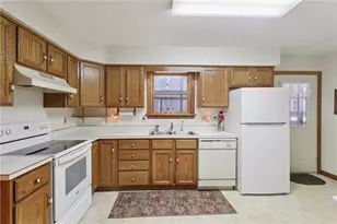 742 N Liberty Rd, Pine Township, PA 16127 - Photo 8