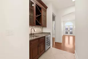 328 Cambridge Dr, Adams Township, PA 16046 - Photo 8