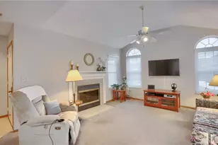 55 Ashford Dr, Cranberry Township, PA 16066 - Photo 4