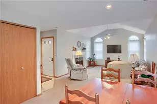 55 Ashford Dr, Cranberry Township, PA 16066 - Photo 8