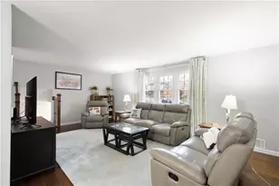 110 Tel Star Dr, Pittsburgh, PA 15236 - Photo 6