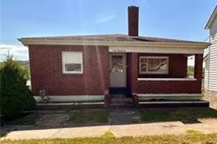 122 E Harvey St, Masontown, PA 15461 - Photo 1