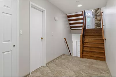 709 Clyde St, Pittsburgh, PA 15213 - Photo 4