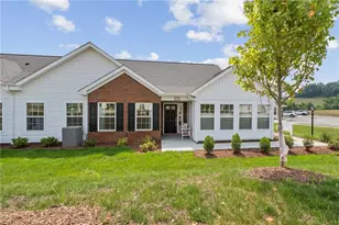 1020 Autumn Woods Dr, Jackson Township, PA 16033 - Photo 2