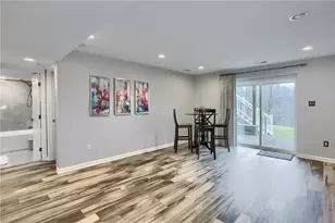 217 Noble Woods Dr, Coraopolis, PA 15108 - Photo 30