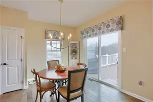 217 Noble Woods Dr, Coraopolis, PA 15108 - Photo 14