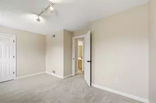 2643 Hunters Point Dr, Wexford, PA 15090 - Photo 18