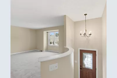 2643 Hunters Point Drive, Pittsburgh, PA 15090 - Photo 2