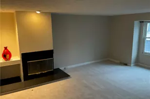 2643 Hunters Point Dr, Wexford, PA 15090 - Photo 4