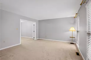 51 Colony Oaks Dr, Pittsburgh, PA 15209 - Photo 4