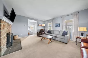 999 Forsythe Rd, Carnegie, PA 15106 - Photo 8