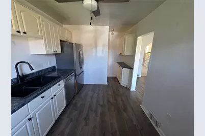 821 7th Ave, Coraopolis, PA 15108 - Photo 2