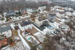 1446 Iroquois Dr, Robinson Twp, PA 15205 - Photo 2