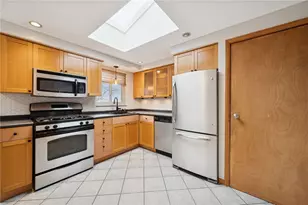 400 Vale Dr, Pittsburgh, PA 15239 - Photo 6