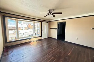 212 Kingston Dr, Wilkins Township, PA 15235 - Photo 4