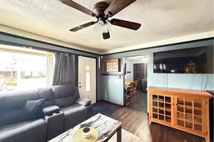 212 Kingston Dr, Wilkins Township, PA 15235 - Photo 2