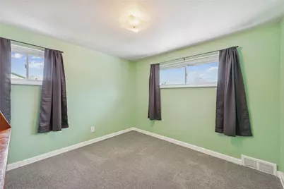 216 Cedarcove St, Pittsburgh, PA 15227 - Photo 12