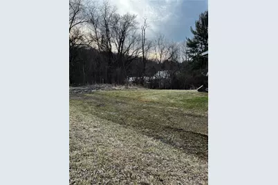 343 Vanderbilt Rd, Connellsville, PA 15425 - Photo 8