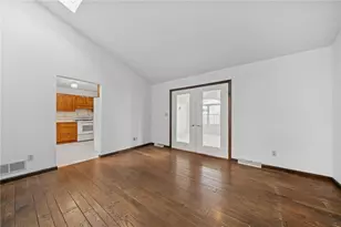 100 Palmer Rd, Pittsburgh, PA 15239 - Photo 8