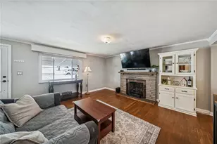 4817 Flamingo Dr, Pittsburgh, PA 15236 - Photo 8