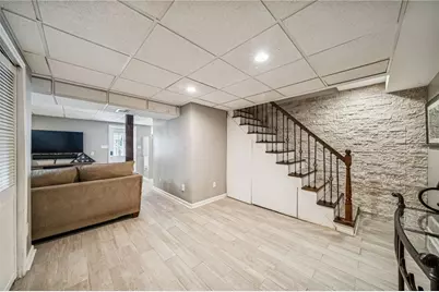 4817 Flamingo Dr, Pittsburgh, PA 15236 - Photo 28