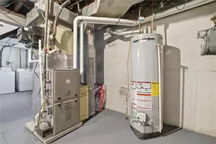 516 Walde St, Pittsburgh, PA 15210 - Photo 36